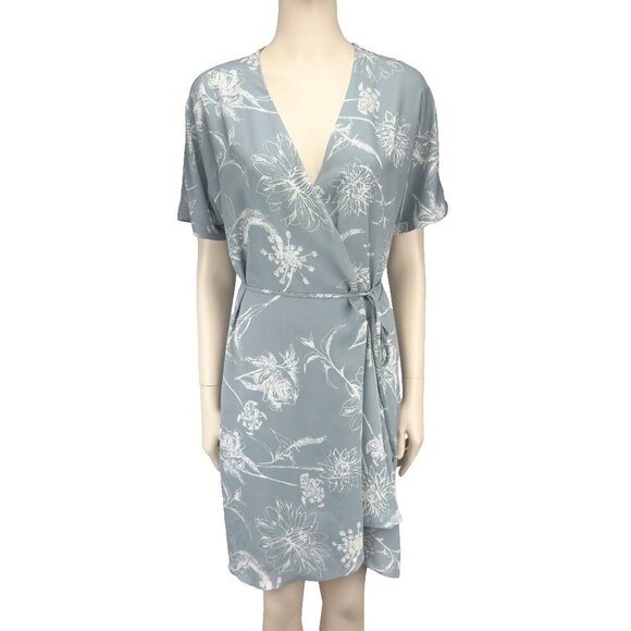 Babaton Dresses & Skirts - BABATON Wallace V-Neck Wrap Baby Blue-Grey White Floral Mini Dress Size M